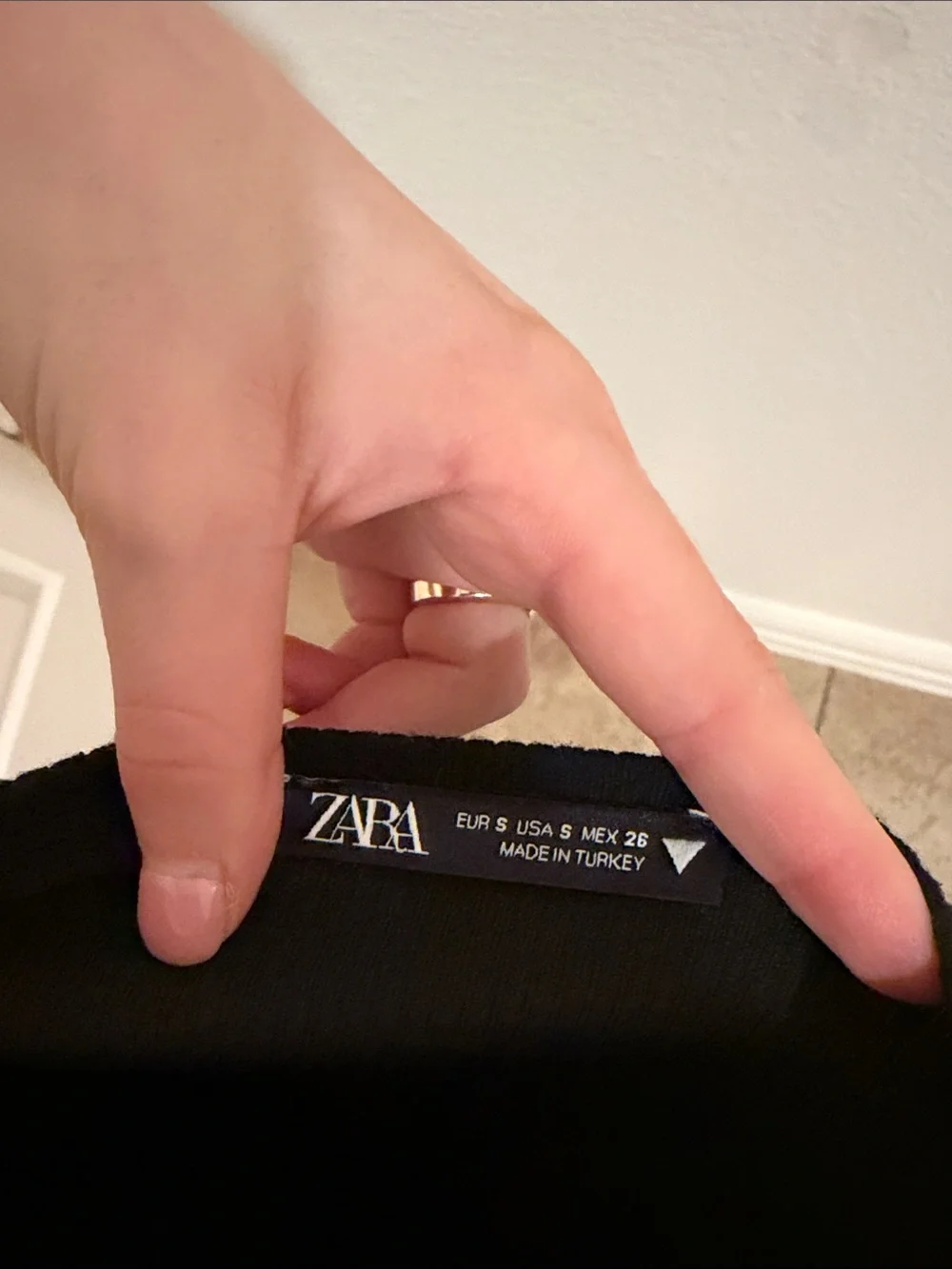 Zara Black Ribbed Long Sleeve Crop